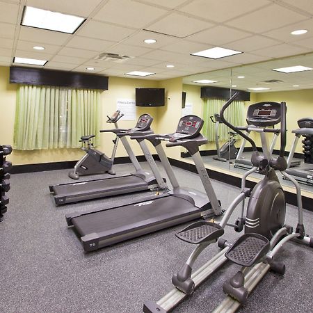 Holiday Inn Express Waycross Ngoại thất bức ảnh
