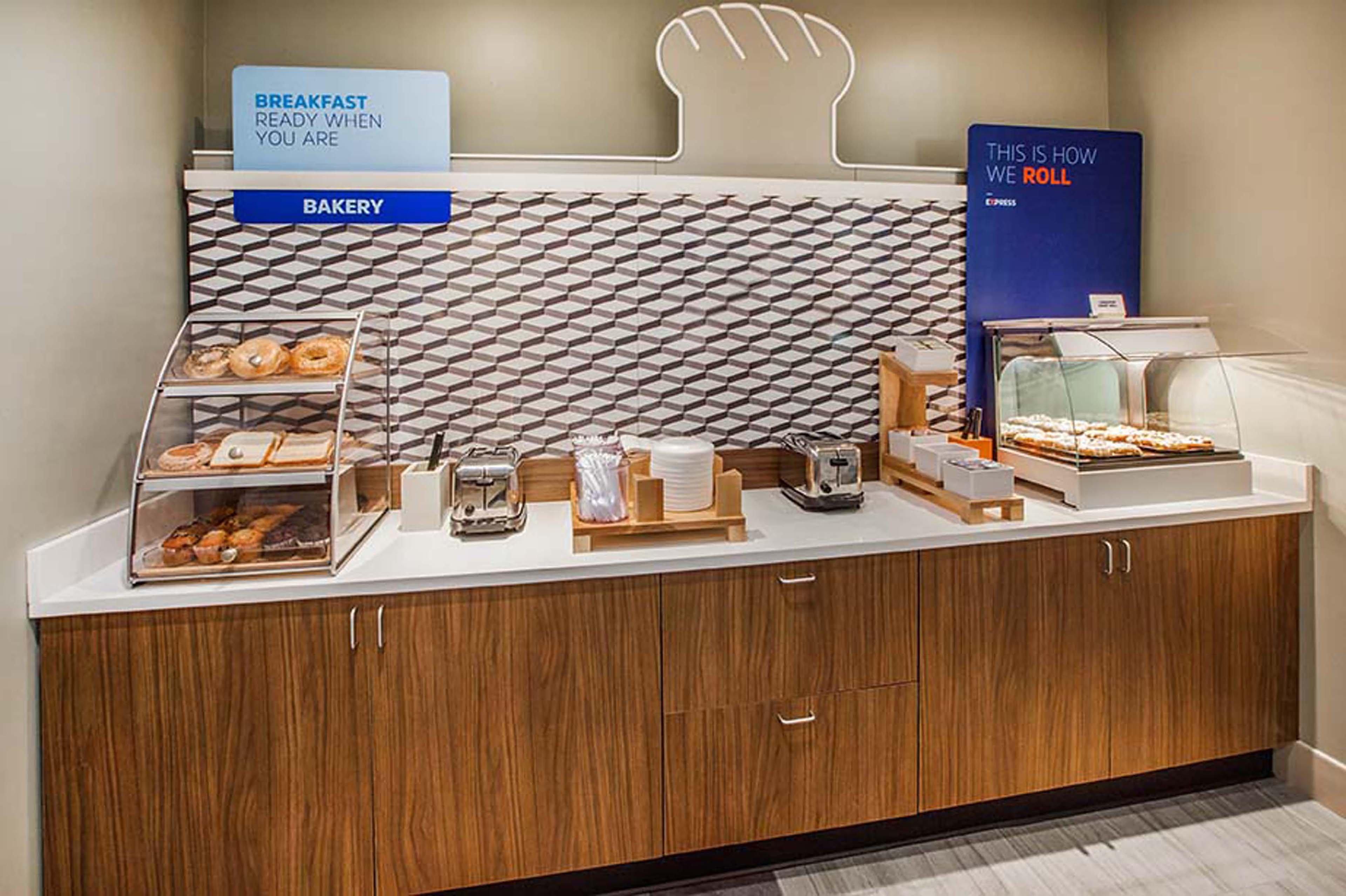 Holiday Inn Express Waycross Ngoại thất bức ảnh