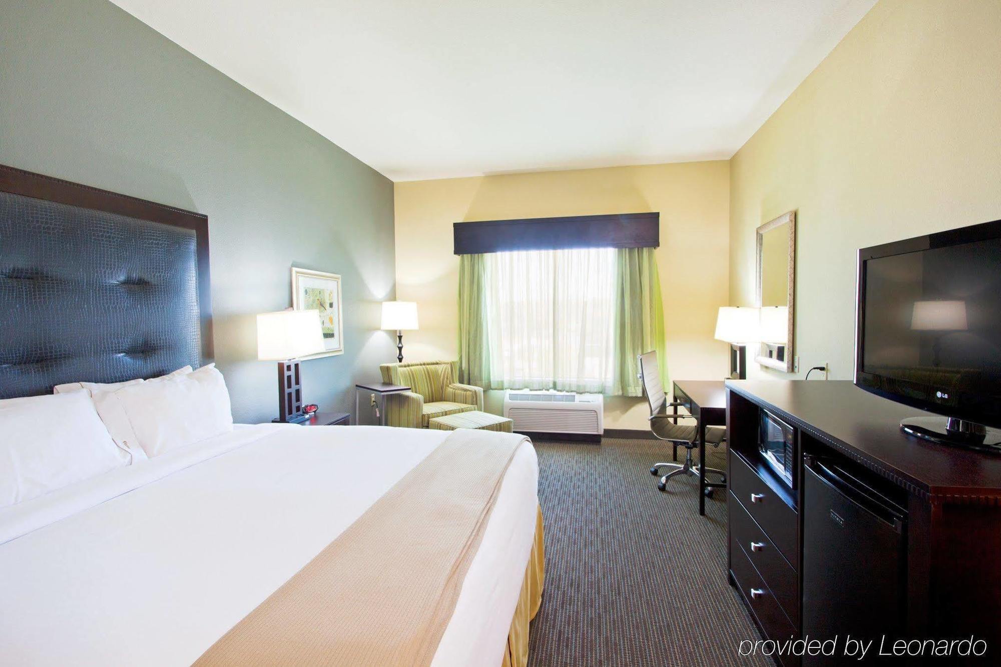Holiday Inn Express Waycross Ngoại thất bức ảnh