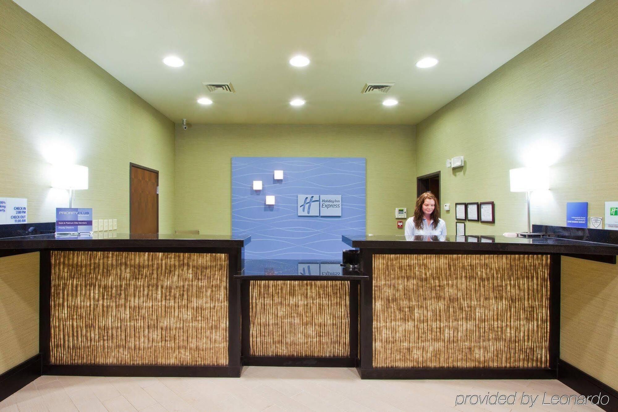 Holiday Inn Express Waycross Ngoại thất bức ảnh