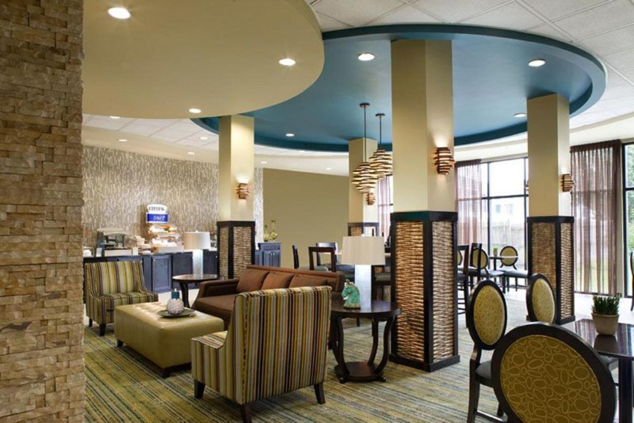 Holiday Inn Express Waycross Ngoại thất bức ảnh